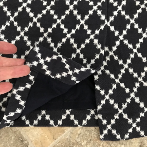 Ann Taylor Skirt Size 12, Never worn - Picture 5 of 8